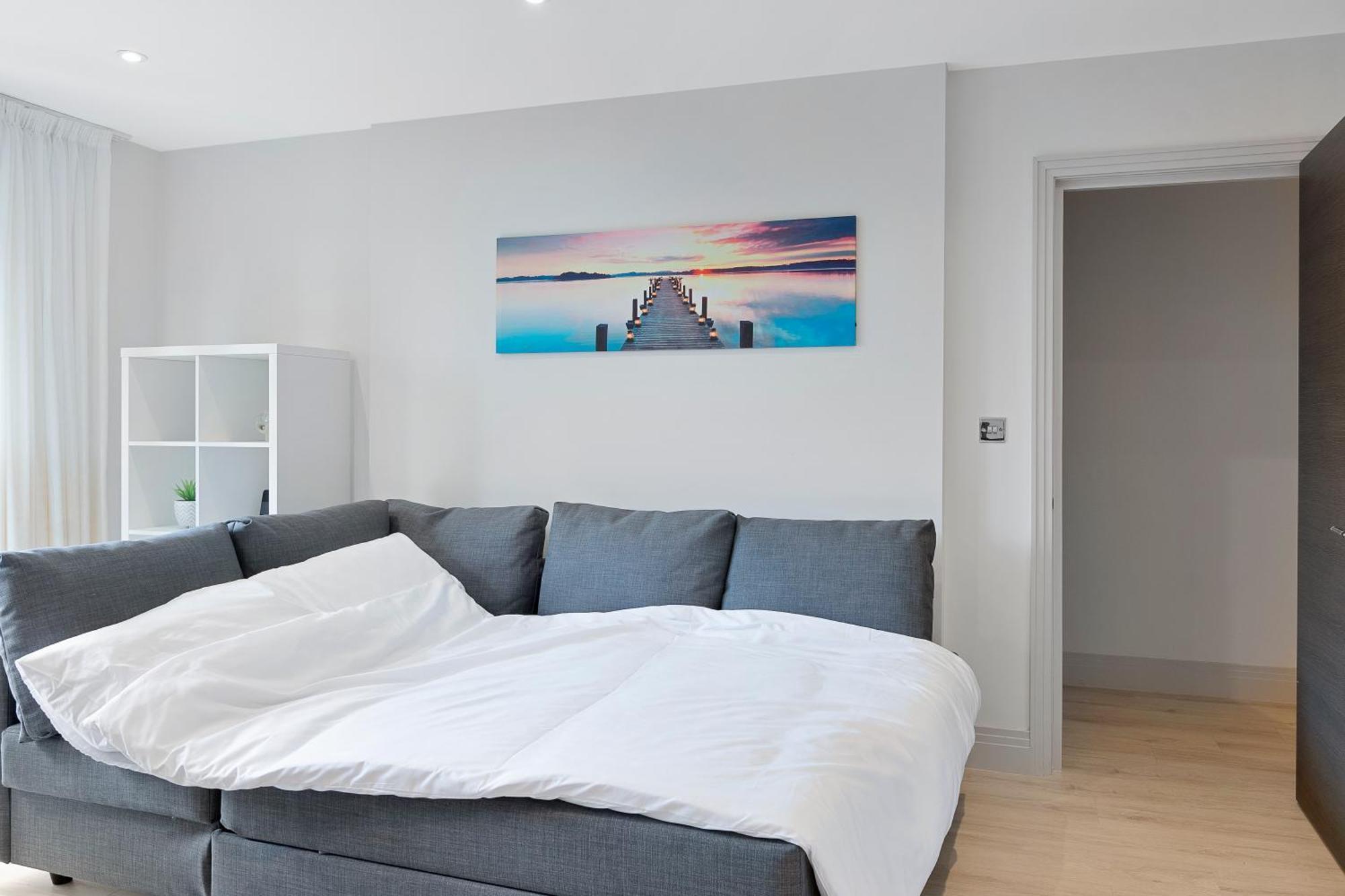 Spacious, 3 Bedroom, 2 Bathroom, Surbiton Экстерьер фото